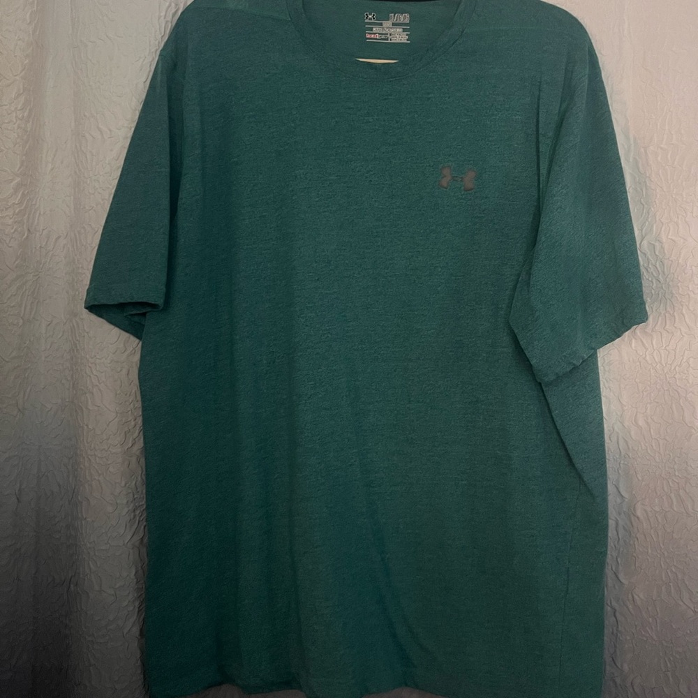 Under Armour Men's Green T-Shirt